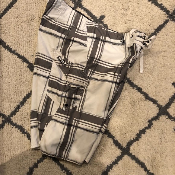 Volcom Other - Volcom board shorts